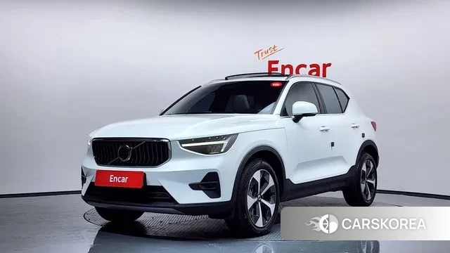 Volvo XC40 2023 Белый из Кореи