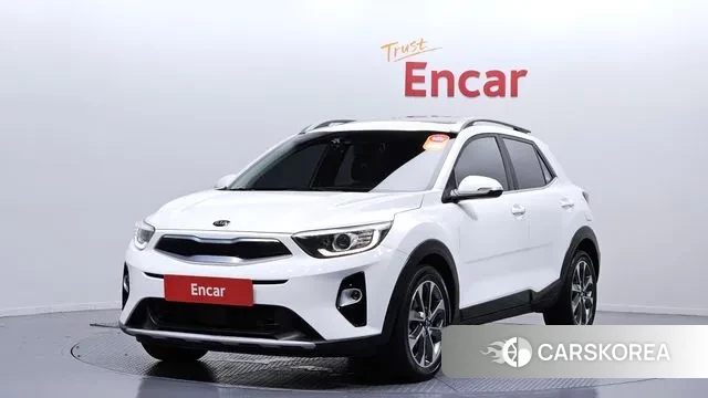 Kia Stonic 2018 Белый из Кореи