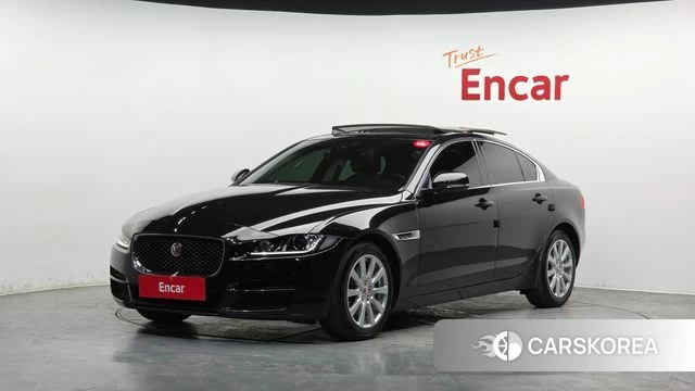 Jaguar XE 2018 Черный из Кореи