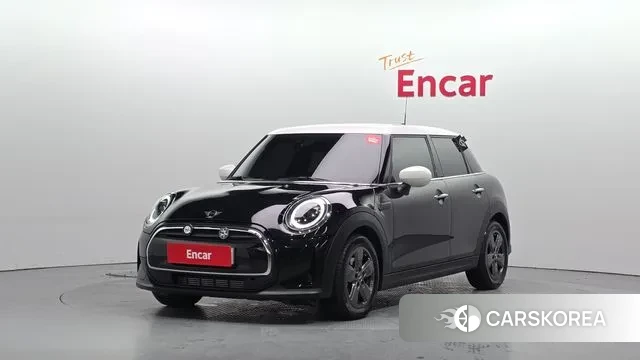 Mini Cooper 2021 Черный из Кореи
