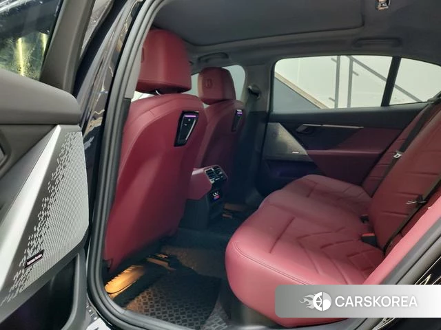 BMW 5 series 2024 Черный из Китая