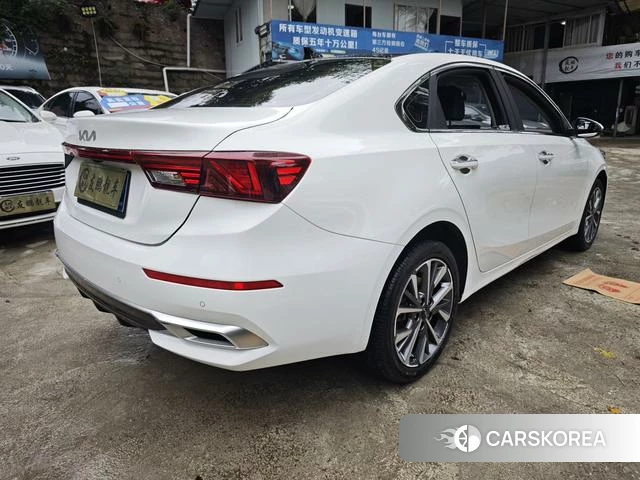 Kia K3 2021 Белый из Китая