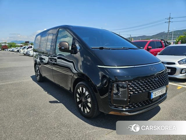 Hyundai Staria 2024 Черный из Кореи