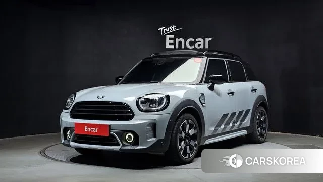 Mini Cooper Countryman 2022 Светло-серебряный цвет из Кореи