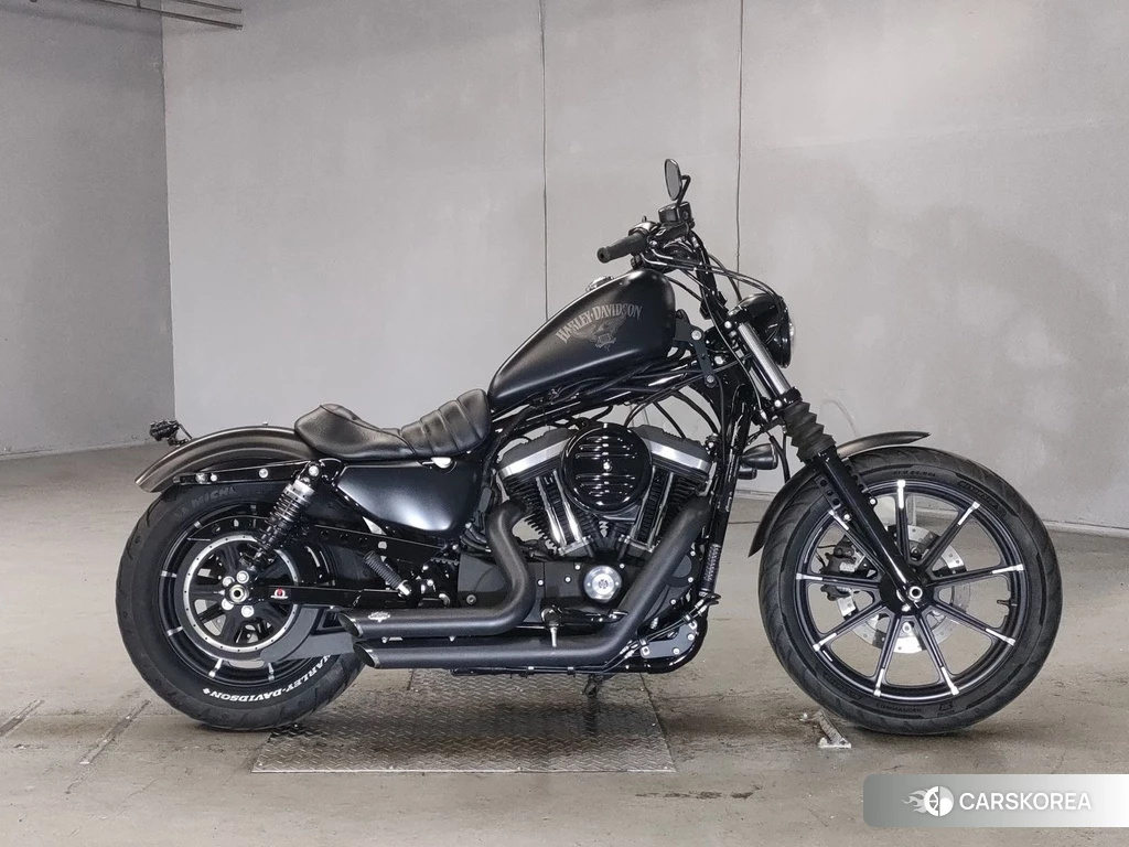 Проданный Harley-Davidson Sportster XL883N 2017 из Японии, фото 2