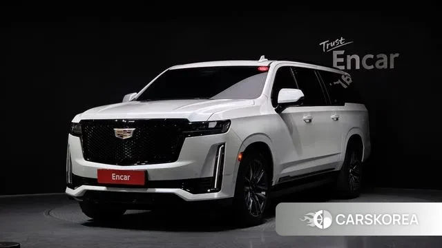 Cadillac Escalade 5th Generation 2023 Белый из Кореи