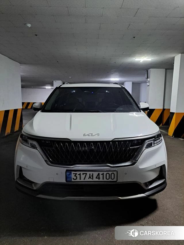 Kia Carnival 4th generation 2023 Белый из Кореи