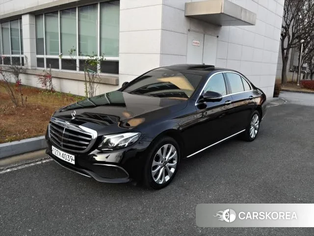 Mercedes-Benz E-Class W213 2020 Черный из Кореи