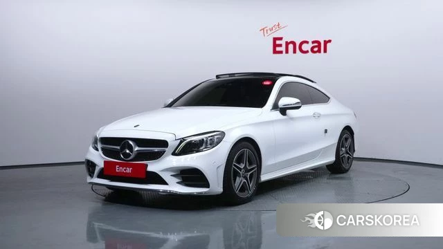 Mercedes-Benz C-Class W205 2020 Белый из Кореи