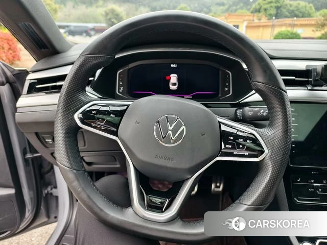 Volkswagen CC 2022 Темно-серый из Китая