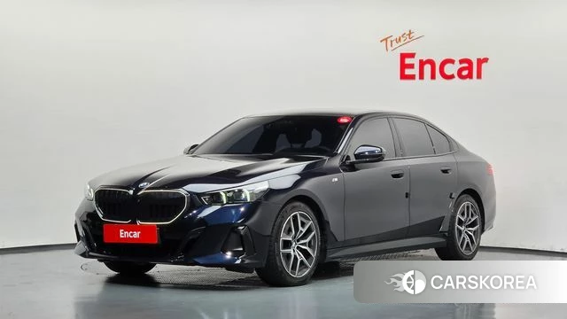 BMW 5 Series (G60) 2024 Черный из Кореи