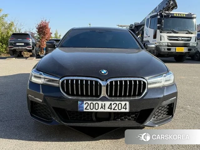 BMW 5 Series (G30) 2023 Черный из Кореи