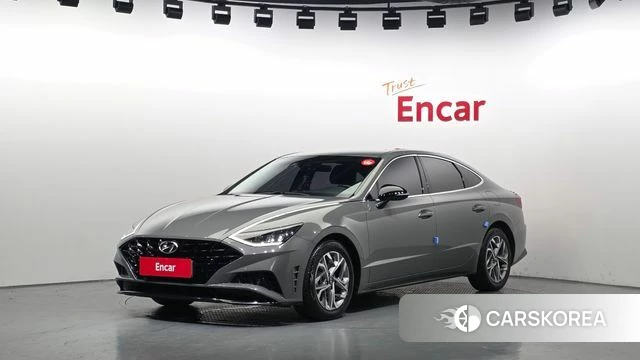 Hyundai Sonata (DN8) 2022 Серебристо-серый из Кореи