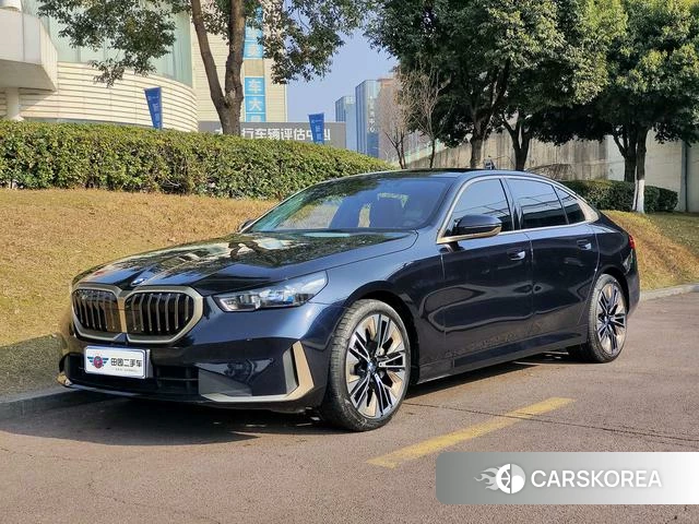 BMW 5 series 2024 Черный из Китая