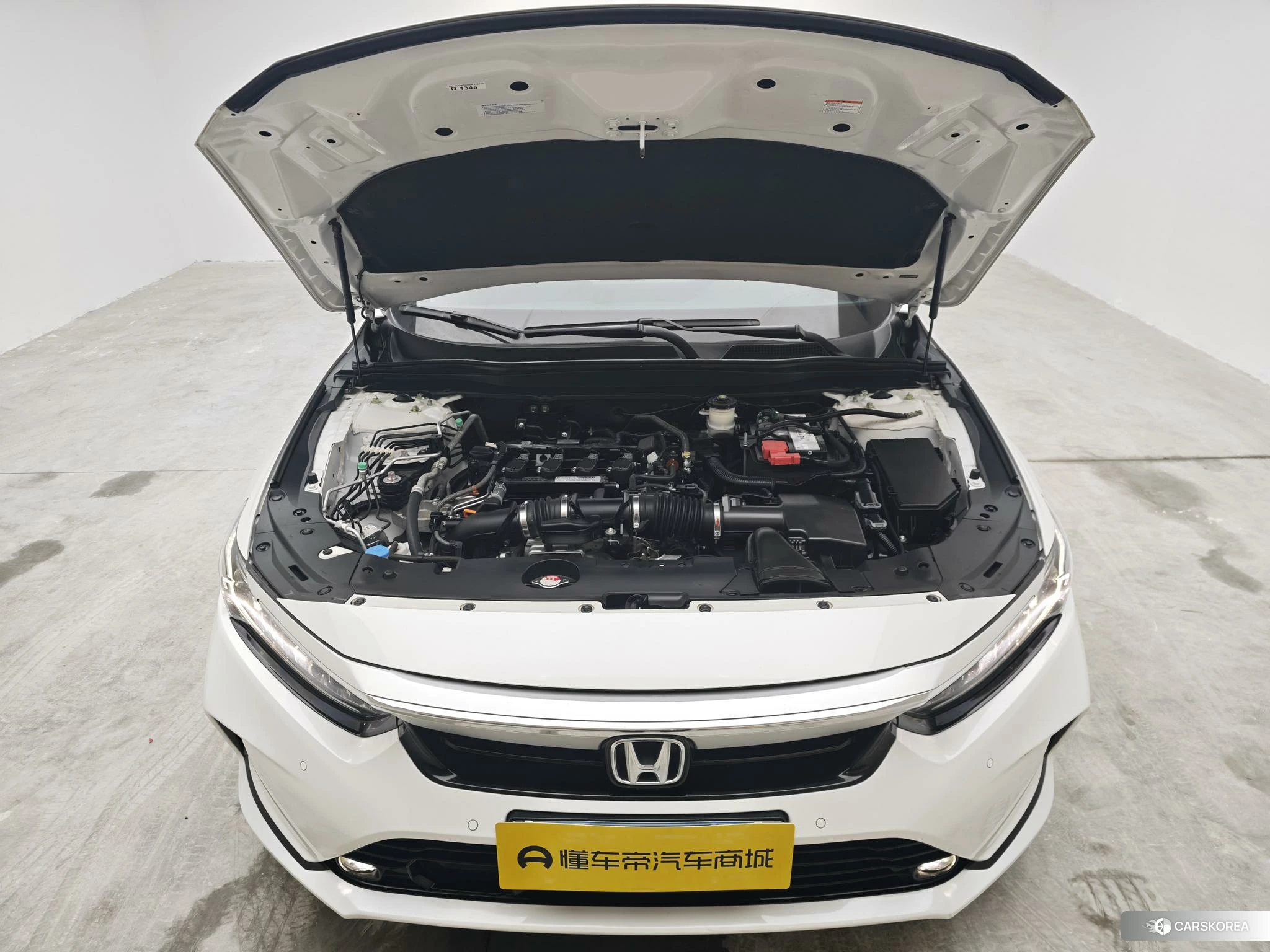 Honda Inspire 2021 Белый из Китая