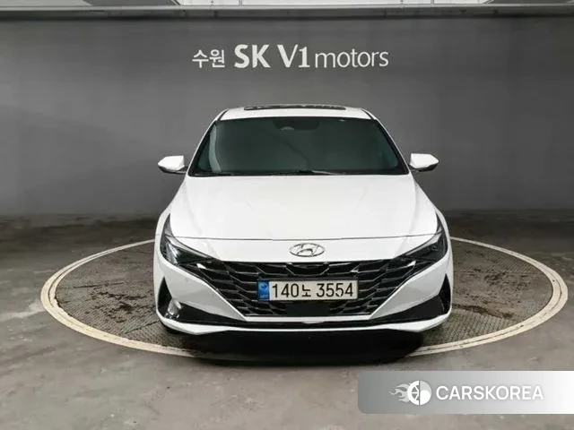 Hyundai Avante Hybrid (CN7) 2022 Белый из Кореи