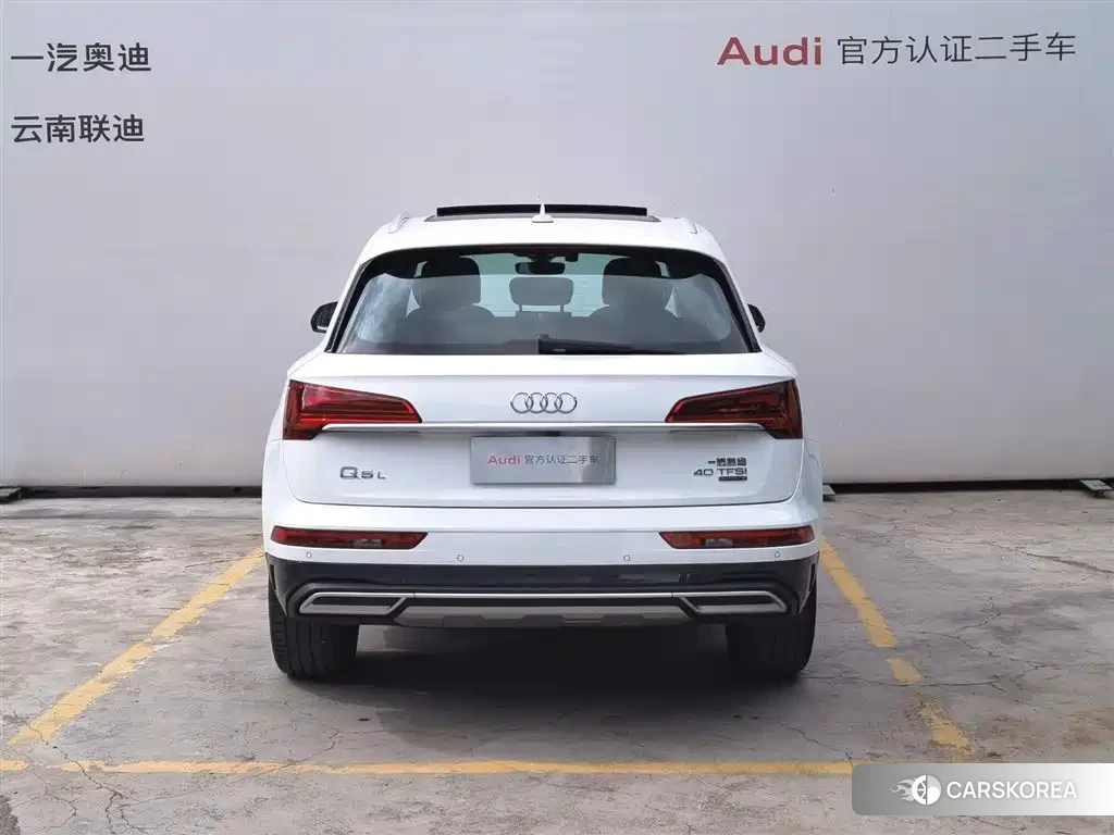 Audi Q5L 2022 Белый из Китая