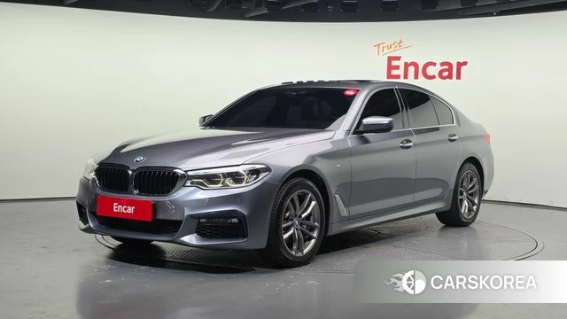 BMW 5 Series (G30) 2018 Светло-серебряный цвет из Кореи