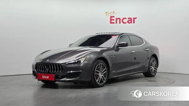 Maserati Ghibli 2019 Серый из Кореи
