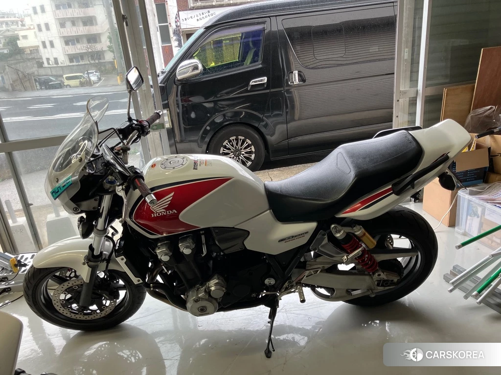 Проданный Honda CB1300SF 2010 из Японии