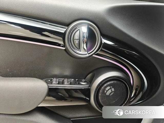 MINI MINI 2023 Белый из Китая