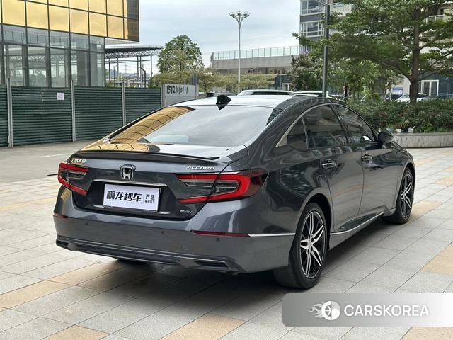 Honda Accord 2022 Серебристо-серый из Китая