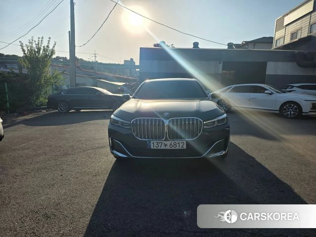 BMW 7 Series (G11) 2022 Черный из Кореи