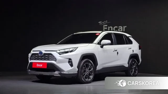 Toyota RAV4 5th Generation 2023 Белый из Кореи