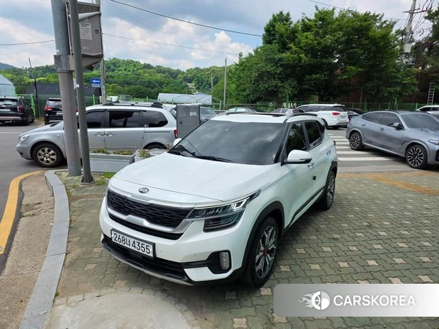 Kia Seltos 2020 Белый из Кореи
