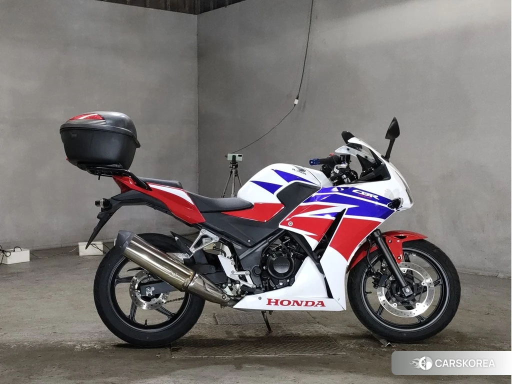 Проданный Honda CBR250R 2015 из Японии