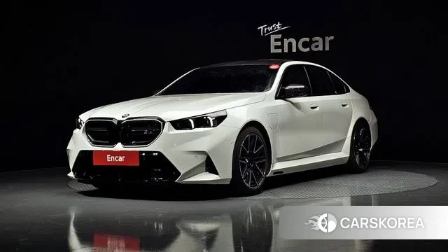 BMW M5 (G90) 2025 Белый из Кореи