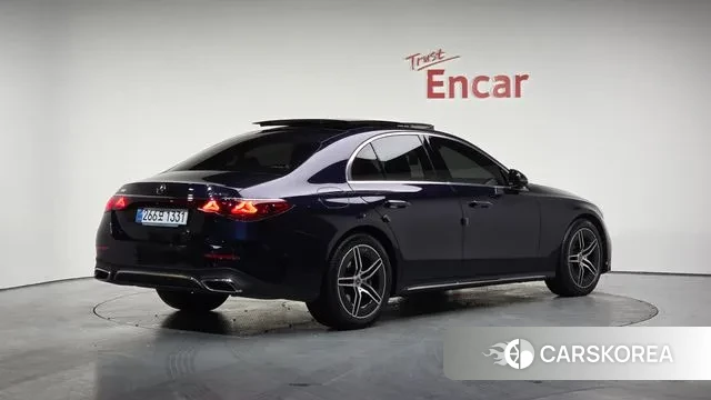 Mercedes-Benz E-Class W214 2024 Синий из Кореи