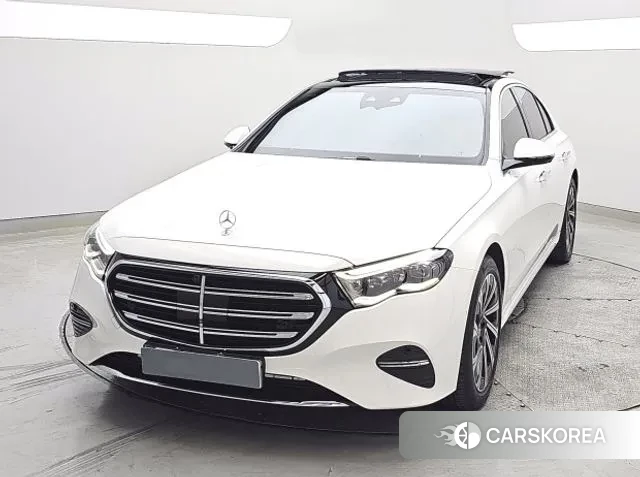 Mercedes-Benz E-Class W214 2024 Белый из Кореи