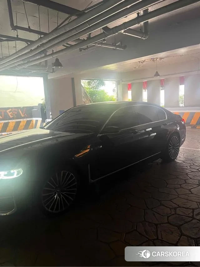 BMW 7 Series (G11) 2019 Черный из Кореи