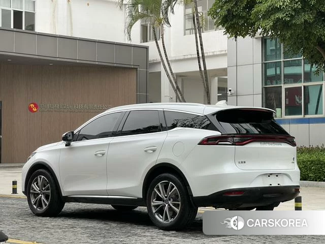 BYD Tang DM 2018 Белый из Китая