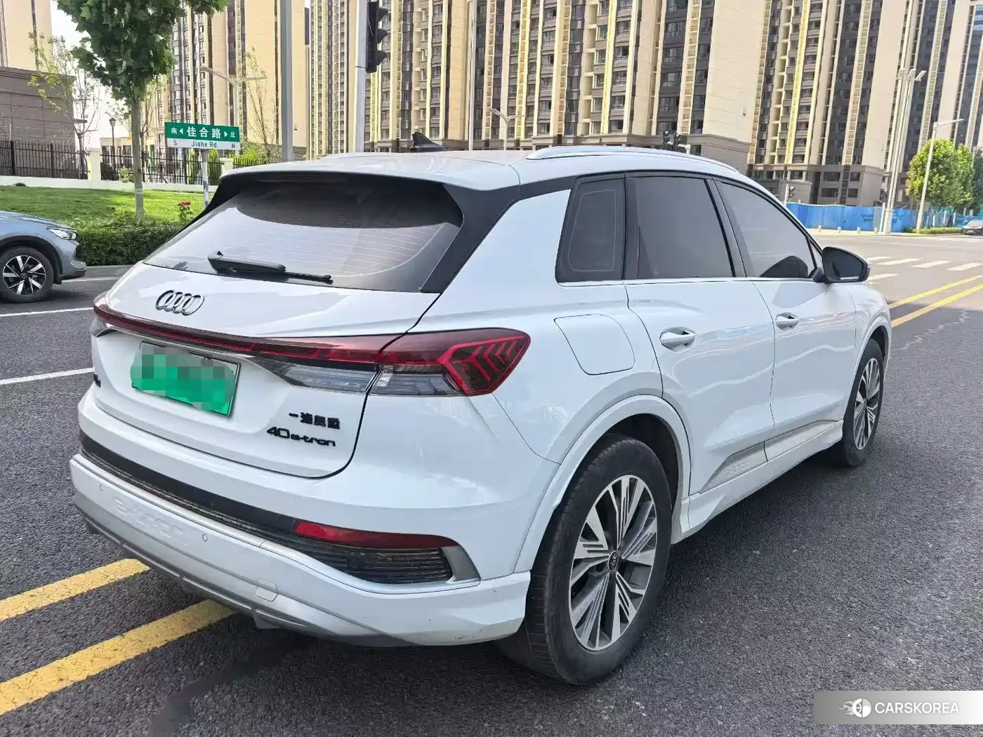 Audi Q4 2024 Белый из Китая