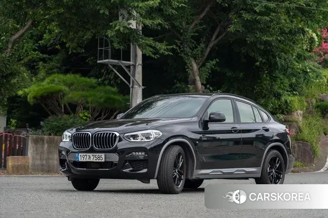 BMW X4 (G02) 2021 Черный из Кореи