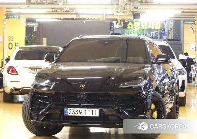 Lamborghini Urus 2019 Черный из Кореи