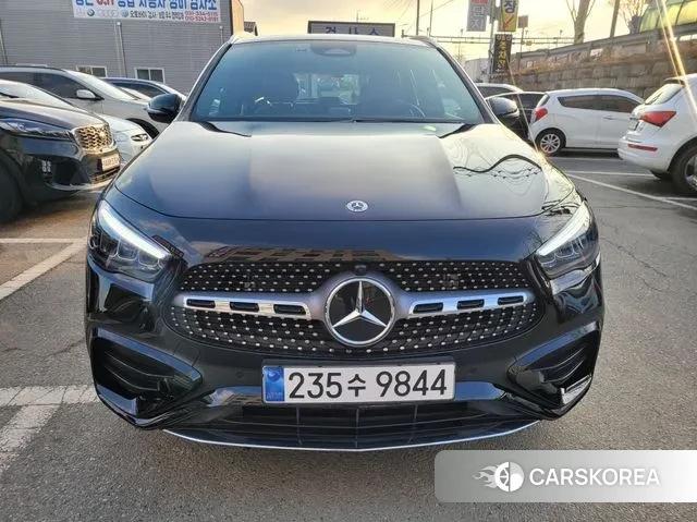 Mercedes-Benz GLA - Class H247 2025 Черный из Кореи