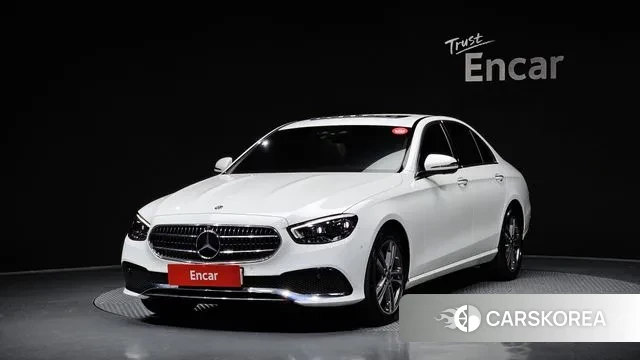 Mercedes-Benz E-Class W213 2021 Белый из Кореи