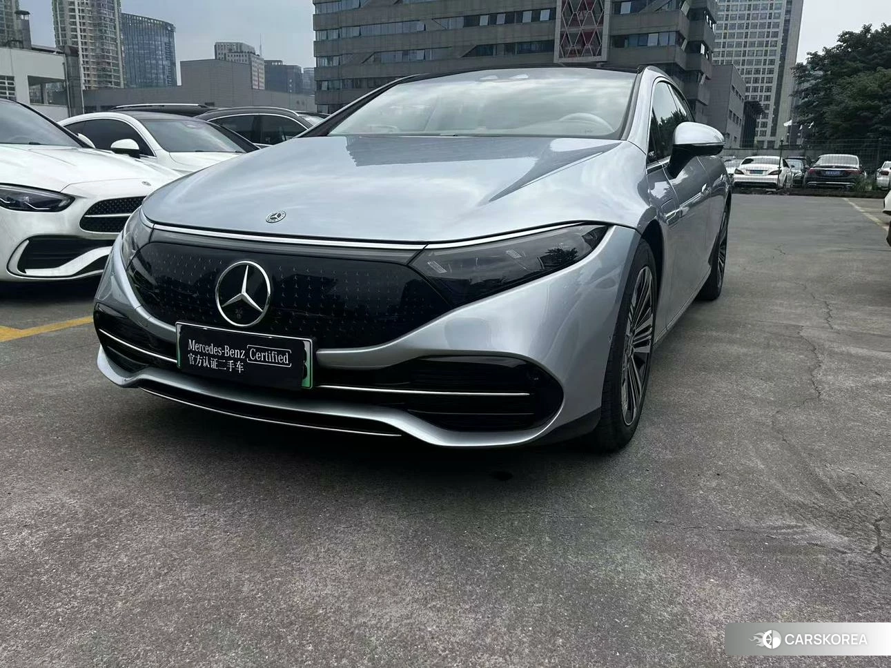 Mercedes-Benz EQS 2023 Серебристо-серый из Китая