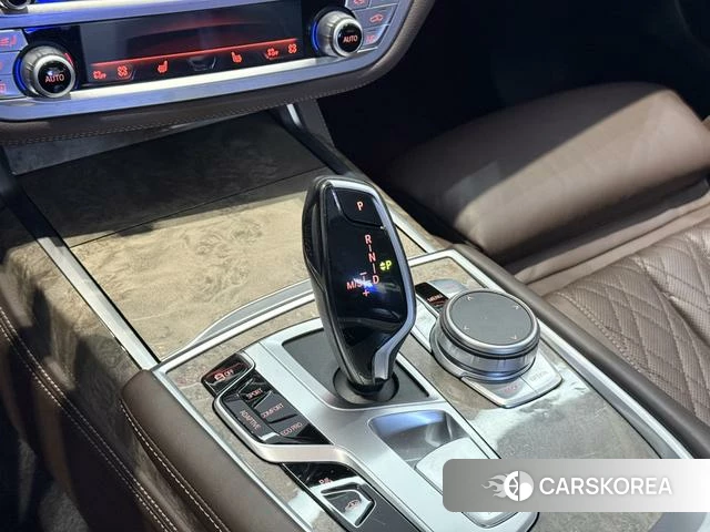 BMW 7 series 2021 Шампань из Китая