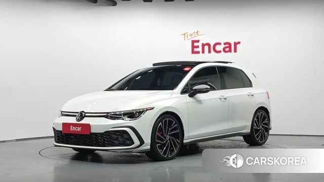 Volkswagen Golf 8th Generation 2024 Белый из Кореи
