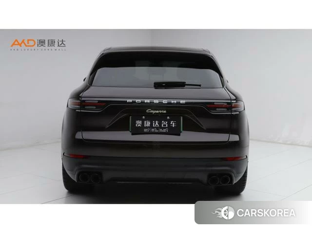 Porsche Cayenne E-Hybrid 2022 Коричневый из Китая