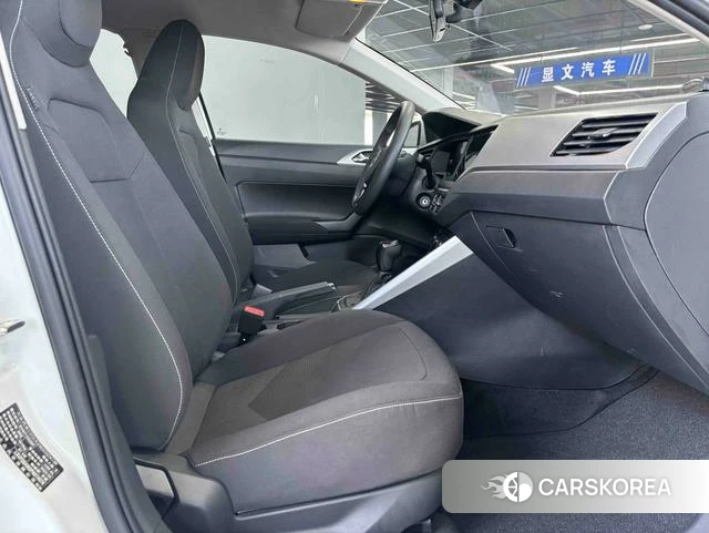Volkswagen Polo 2023 Белый из Китая