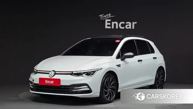 Volkswagen Golf 8th Generation 2023 Белый из Кореи