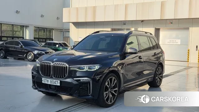 BMW X7 (G07) 2019 Черный из Кореи