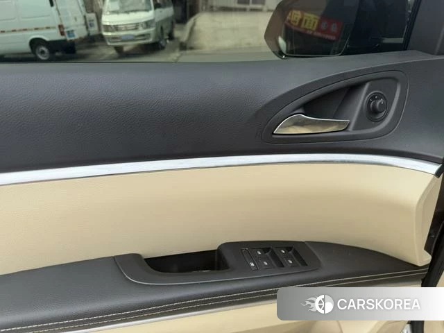 Buick GL8 2023 Коричневый из Китая