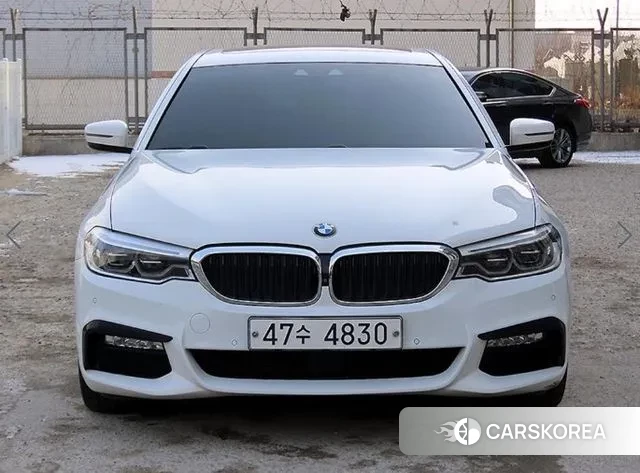 BMW 5 Series (G30) 2018 Белый из Кореи