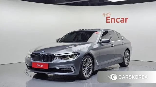 BMW 5 Series (G30) 2018 Светло-серебряный цвет из Кореи
